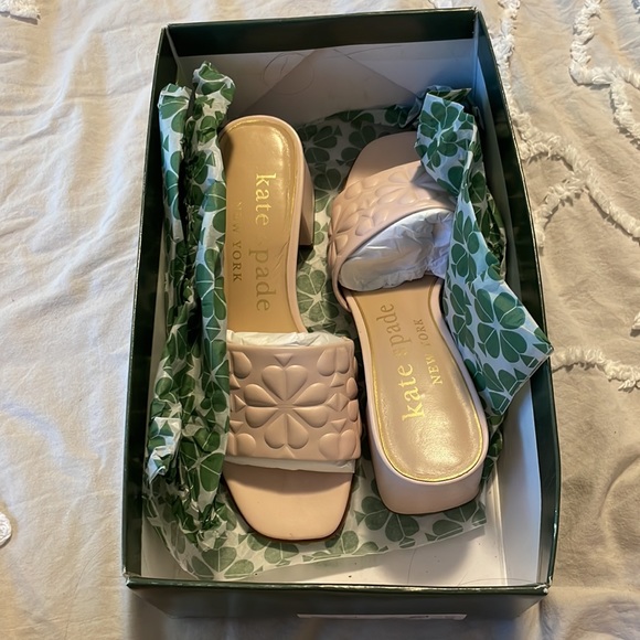 Kate Spade New York Emmie Mid Heel Sandal Embossed Flowers - Picture 7 of 8